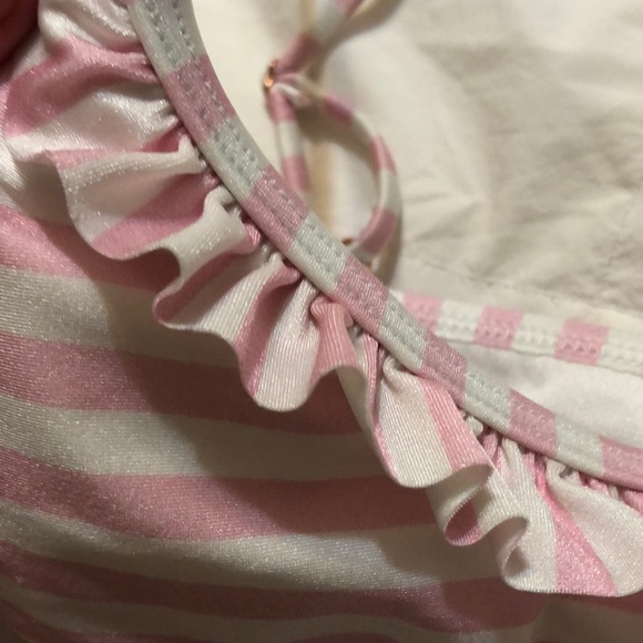 Bikini top!! - Picture 3 of 5